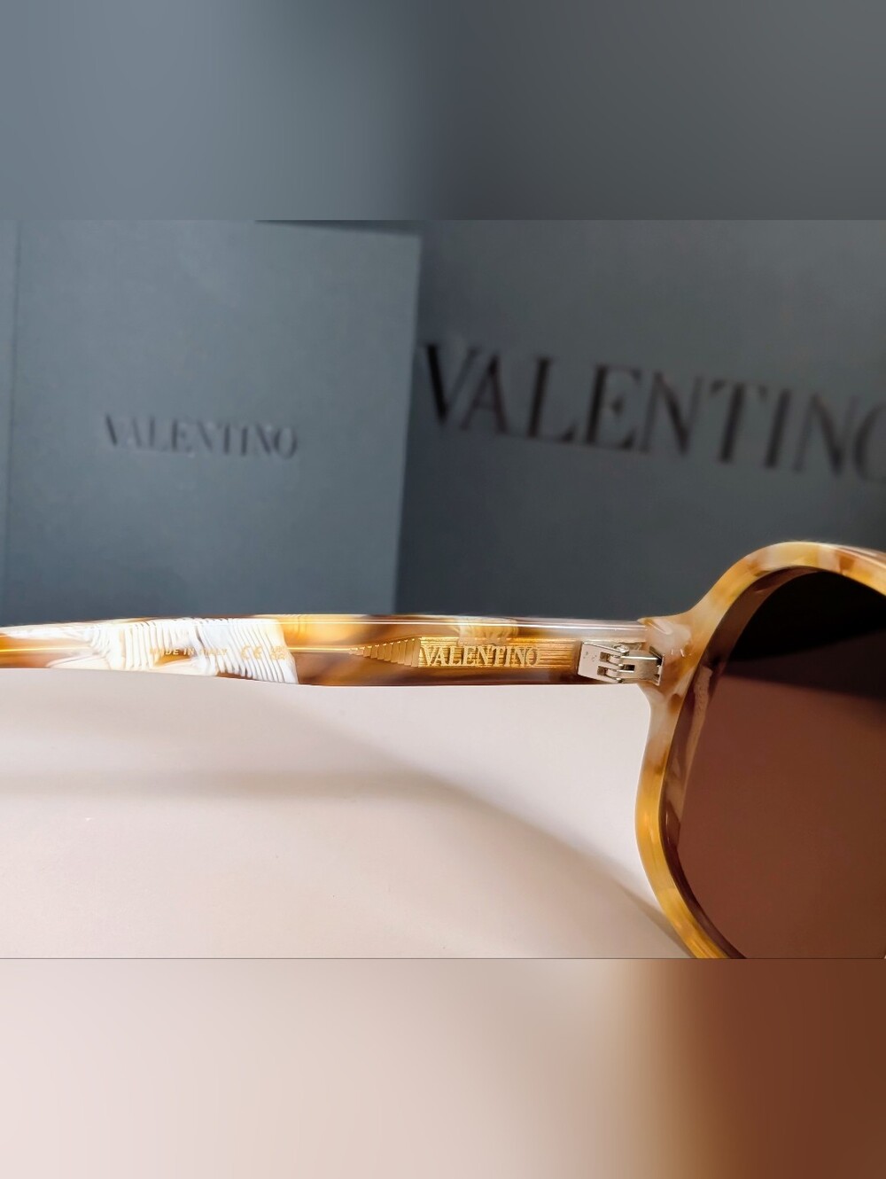 NWT Valentino Garavani Polarized Marble Brown Sunglasses Made in Italy - Picture 6 of 14